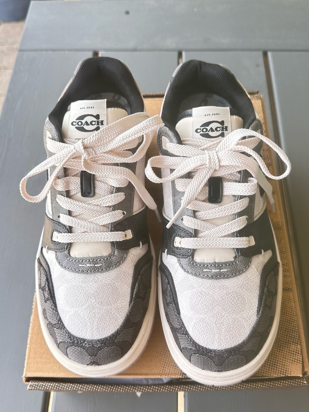 Coach Soho women sneakers sz 9.5 B